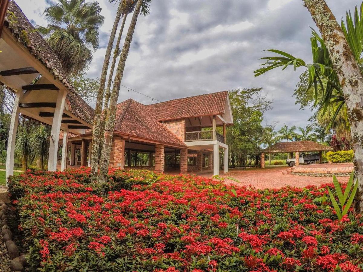 Hotel Hacienda Gualanday Apiay Exteriör bild